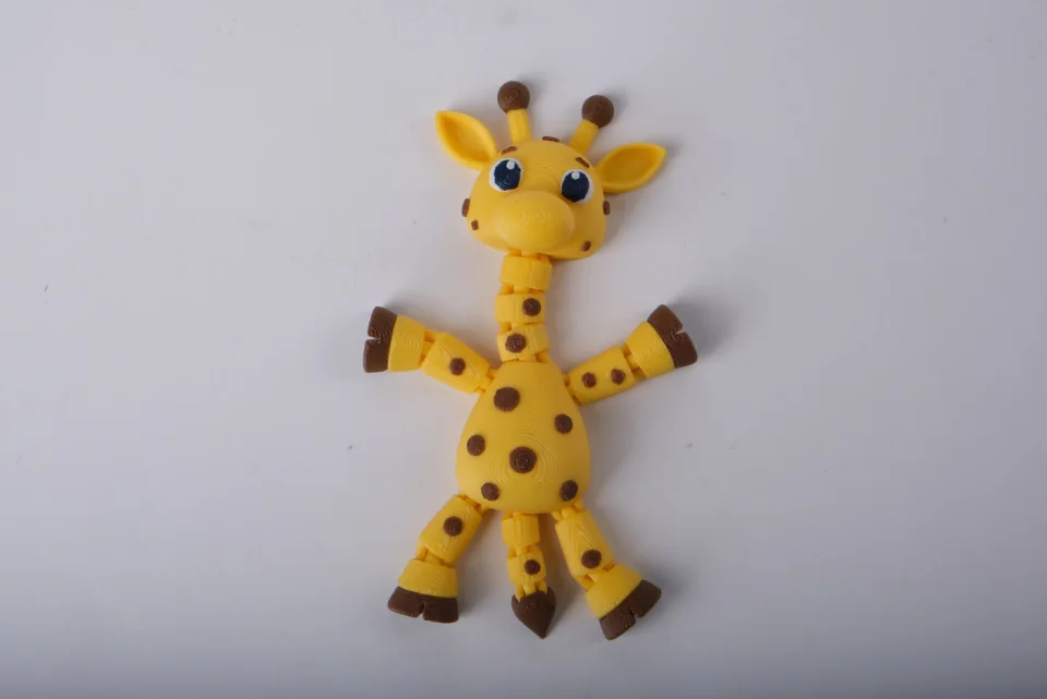 Articulated Giraffe