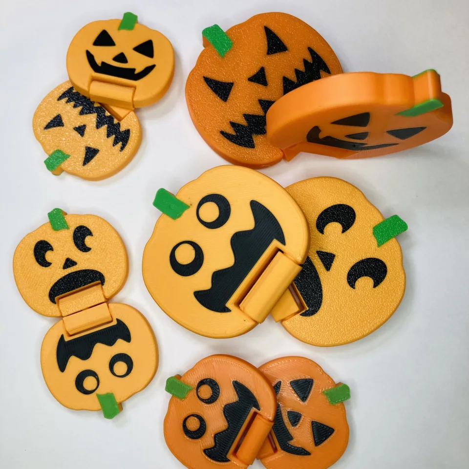 Pumpkin Slide & Flip Fidget